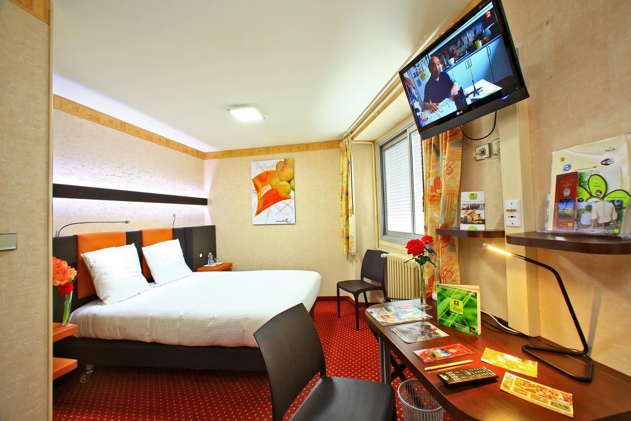 Le Point Du Jour Hotel ลารอช-ซูร์-ยง ภายนอก รูปภาพ